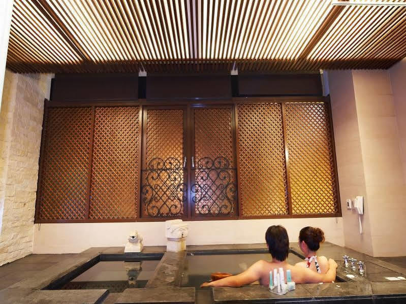 Bali Nature Spa Resort Taichung Exterior photo